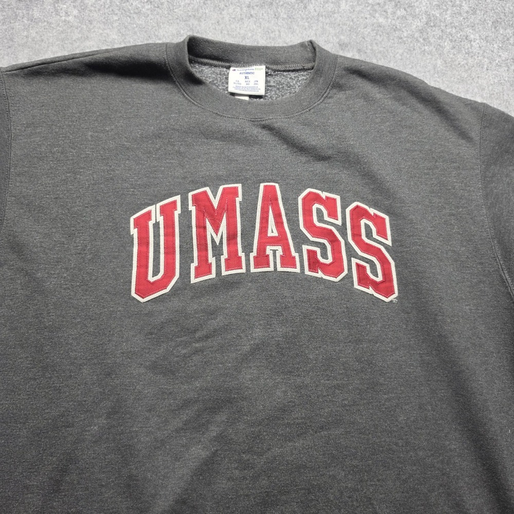 Champion UMass Amherst Sweatshirt Mens XL Gray Eco Authentic Crewneck Pullover